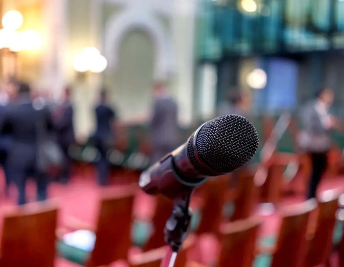 congresso-e-sale-meeting-microfono-paolo-vi